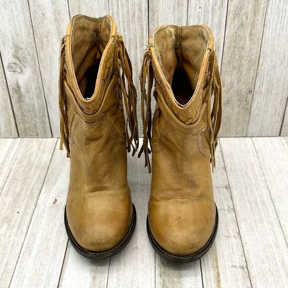 ☀️SALE☀️ Naughty Monkey Leather Fringe Slouchy Western Booties Size: 6.5 - Picture 5 of 11